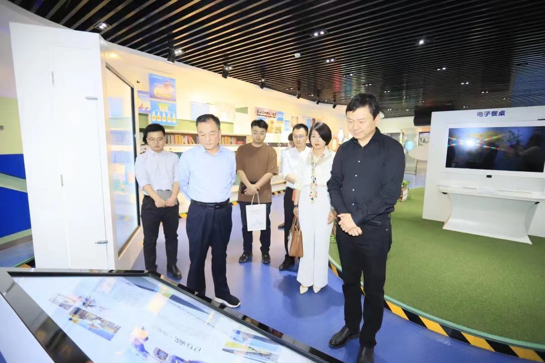 花花牛丨北京家音順達(dá)蒞臨花花牛乳業(yè)集團(tuán)參觀(guān)訪(fǎng)談